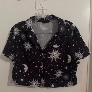 Sun and moon button up shirt size medium